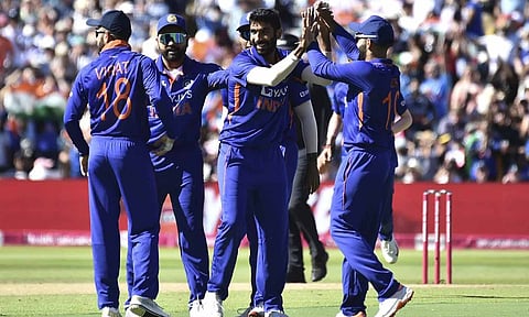 பும்ராவை பாராட்டும் சக வீரர்கள்