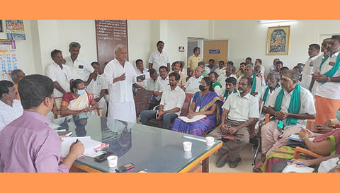விவசாயிகள் குறைதீர்க்கும் கூட்டம் நடந்தது.