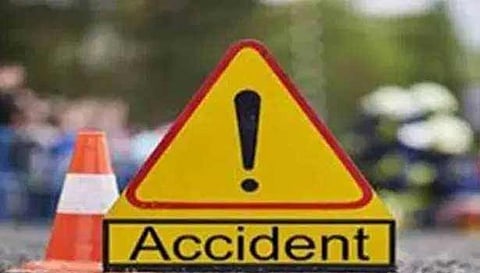 வெவ்வேறு விபத்துகளில் 4 பேர் சாவு