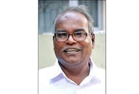 அ.தி.மு.க வினர் ஒற்றுமையாக இருந்து வலுவான எதிர்க்கட்சியாக செயல்பட வேண்டும்