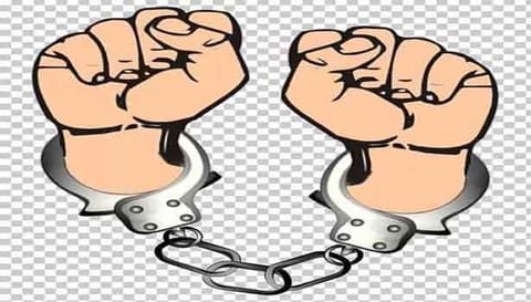 கூலித்தொழிலாளியை கொல்ல முயன்றவர் கைது