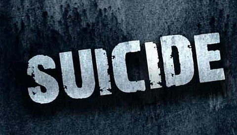 சுரண்டை அருகே இளம்பெண் தூக்கு போட்டு தற்கொலை