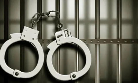 சுங்குவார் சத்திரம் அருகே வாலிபரிடம் செல்போன் பறித்தவர் கைது
