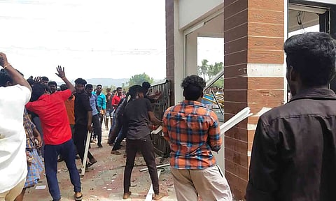 சின்னசேலம் அருகே தனியார் பள்ளியில் நடைபெற்ற வன்முறைக்கு இதுதான் காரணம்- புலனாய்வு குழு விசாரணையில் தகவல்