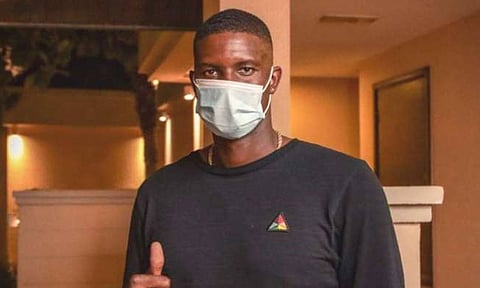 ஹோல்டர்