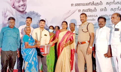 விவசாயிகளுக்கு நலத்திட்ட உதவி