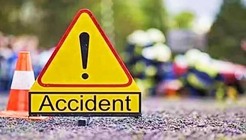 பஸ் மோதி வாலிபர் பலி