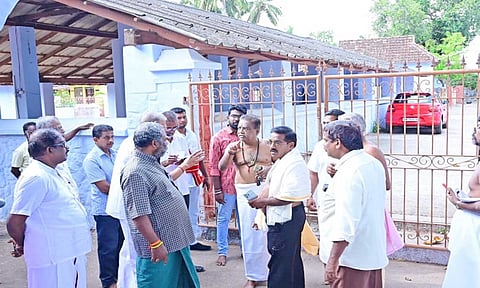 தெங்கம்புதூர் பகுதியில் 2 கோயில்களை சீரமைக்க ரூ.35 லட்சம்  ஒதுக்கீடு