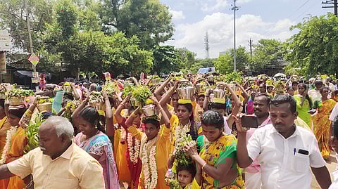 கீரமங்கலம் முத்துமாரியம்மனுக்கு பால்குட திருவிழா - நாளை தேரோட்டம்