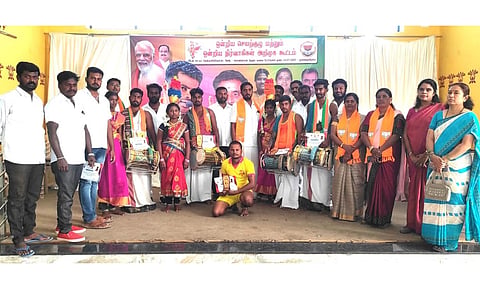 கூட்டத்தில் கலந்து கொண்டவர்கள்.