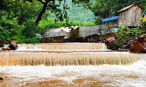 உப்பிலியபுரம் பகுதியில் நேற்றிரவு கனமழை