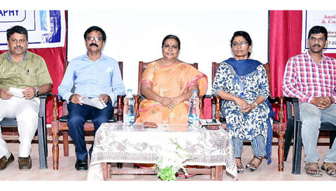 நிலத்தடி நீர் மேலாண்மை குறித்த கருத்தரங்கம் நடந்தது.