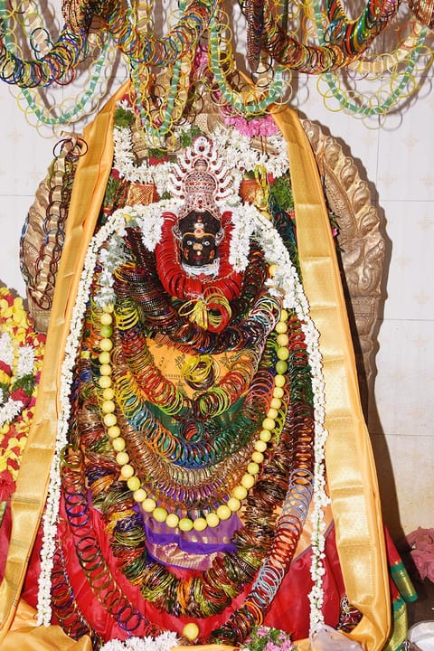 பத்ரகாளியம்மன் கோவிலில் ஆடிப்பூரம் சிறப்பு வழிபாடு