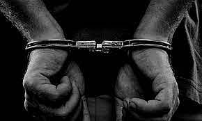 விருத்தாசலம் அருகே  மனைவியை இரும்பு தடியால் தாக்கிய கணவர் கைது