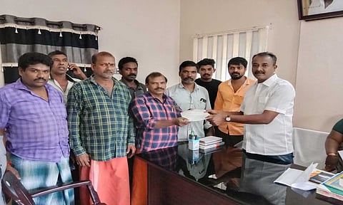 திங்கள்நகரில் வாரச்சந்தை திங்கட்கிழமை மட்டும் நடைபெற வேண்டும்