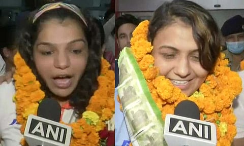 சாக்சி மாலிக்,&nbsp; பூஜா சிகாக்