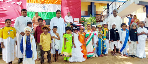 தனித்திறன் போட்டி பரிசளிப்பு விழா
