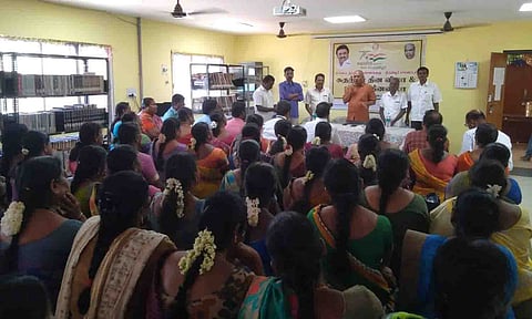 முப்பெரும்விழா கொண்டாடப்பட்ட காட்சி.