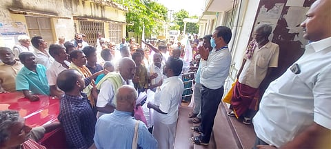 மாற்றுத்திறனாளிகள் போராட்டம்