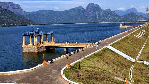 திருமூர்த்தி அணை.