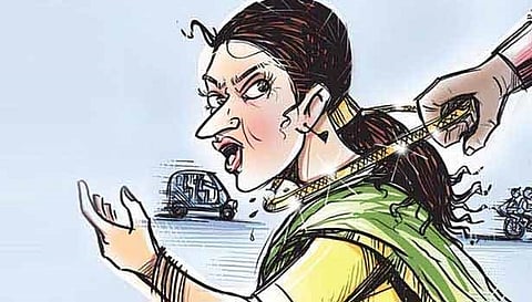 7 பவுன் செயின் பறிப்பு