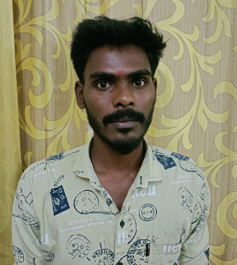 &nbsp;கைதான ஆட்டோ டிரைவர் சக்திவேல்.