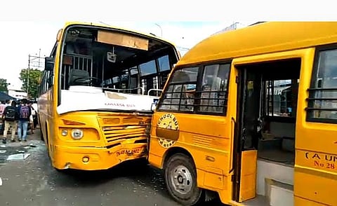 திருச்சியில் கல்லூரி பஸ்- பள்ளி வேன் நேருக்கு நேர் மோதல் - 10 பேர் படுகாயம்