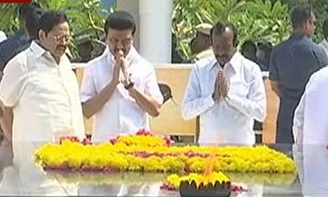 5-ம் ஆண்டில் அடியெடுத்து வைக்கும் முதல்வர் மு.க.ஸ்டாலின்- கலைஞர் நினைவிடத்தில் மரியாதை