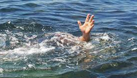 சரபங்கா நதி தடுப்பணையில் தவறி விழுந்து ஓய்வு பெற்ற கண்டக்டர் பலி