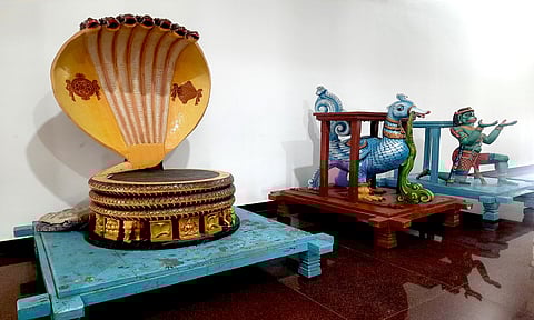 பிரம்மோற்சவ திருவிழாவுக்காக கன்னியாகுமரி வெங்கடாஜலபதி கோவிலுக்கு 3 புதிய வாகனங்கள் வந்தது - திருப்பதியில் இருந்து கொண்டு வரப்பட்டது