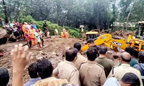 கேரளா நிலச்சரிவு
