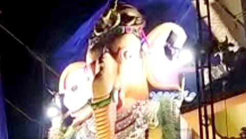 விநாயகர் சிலை ஊர்வலம்.