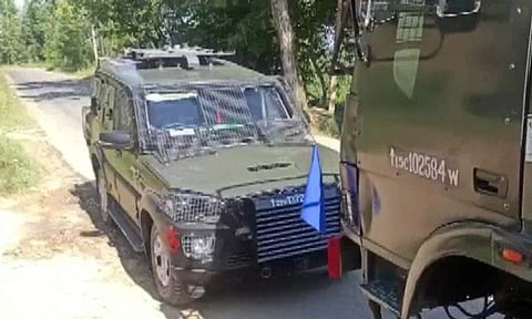 தேடுதல் வேட்டையில் ராணுவம்