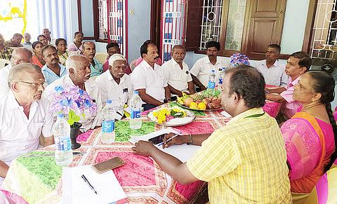 மின் நுகர்வோர் குறைதீர்க்கும் நாள் கூட்டம் நடைபெற்ற போது எடுத்த படம்.