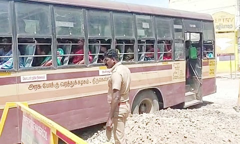 சவேரியார் ஆலய சாலையில் மீண்டும் போக்குவரத்து