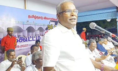 மாநாட்டில் மார்க்சிஸ்ட் கம்யூனிஸ்டு மாநில பொதுச்செயலாளர் பாலகிருஷ்ணன் பேசினார்.