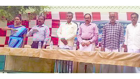 கருத்தரங்கம் நடந்தது.