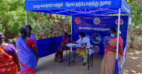 196 இடங்களில் சிறப்பு மருத்துவ முகாம்