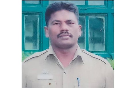 பங்களாபுதூர் போலீஸ் ஏட்டு திடீர் சாவு