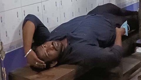 ஆஸ்பத்திரியில் அனுமதிக்கப்பட்ட விடுதலை சிறுத்தை கட்சி நிர்வாகி.