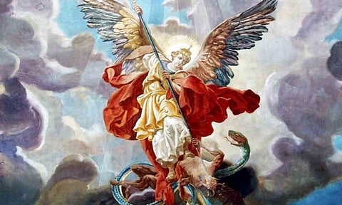 நிலக்கோட்டை அருகே புனித மிக்கேல் அதிதூதர் ஆலய திருவிழா கொடியேற்றத்துடன் தொடங்கியது