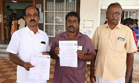 மனு கொடுக்க வந்த விவசாயிகள்.&nbsp;