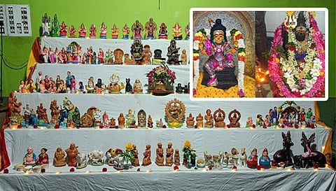 பேட்டை பகவதி அம்மன் கோவிலில் கொலு வைக்கப்பட்டுள்ள காட்சி.  சிறப்பு அலங்காரத்தில் அம்மன்.