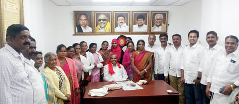 நீலகிரி மாவட்ட தி.மு.க. செயலாளர் முபாரக்கிற்கு உற்சாக வரவேற்பு