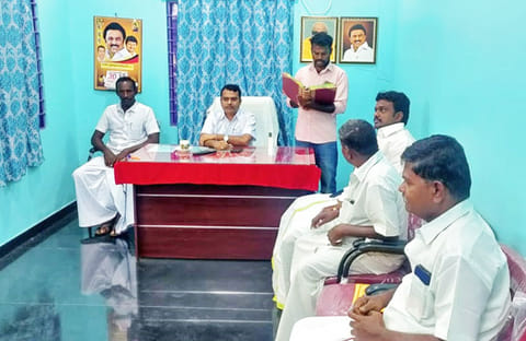 சிறப்பு கூட்டம் நடைபெற்ற காட்சி.