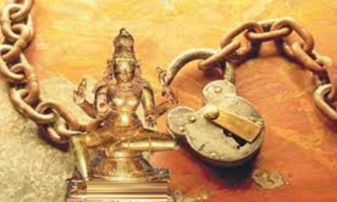 பைக்கில் 7 ஐம்பொன் சிலைகள் கடத்தல்