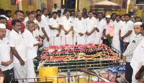 வரிகளை உயர்த்தி மக்களை தி.மு.க. அரசு வதைக்கிறது - தமிழ் மகன் உசேன் பேட்டி