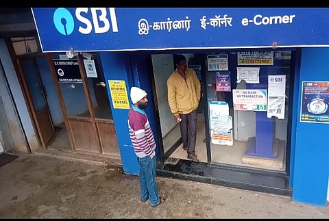 ஏ.டி.எம். மையங்களில் பணம் இல்லாததால் பொதுமக்கள் அவதி