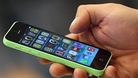 கோவையில் விடாமல் துரத்திய ஆன்லைன் மோசடி கும்பல்- வாலிபரின் படத்தை ஆபாசமாக சித்தரித்து பணம் பறிக்க முயற்சி