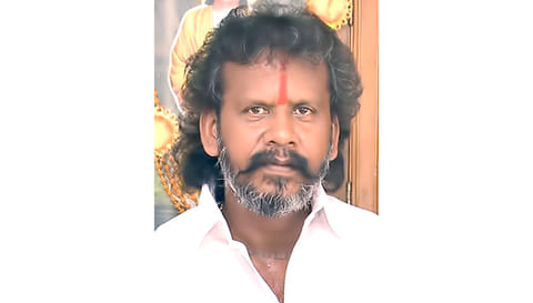 ஆறு.சரவணத்தேவர்.